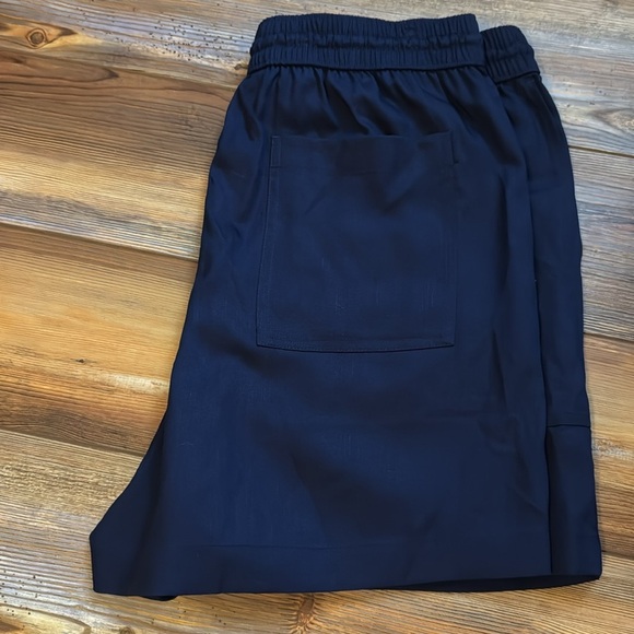 Lands’ End High Rise Drawstring 5" TENCEL™ Fiber Shorts medium 10-12 navy blue - Picture 7 of 8
